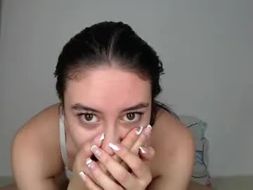 chloe_vahos Image 17